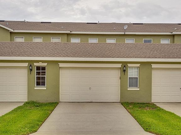 5th image of 13342 Daniels Landing Cir