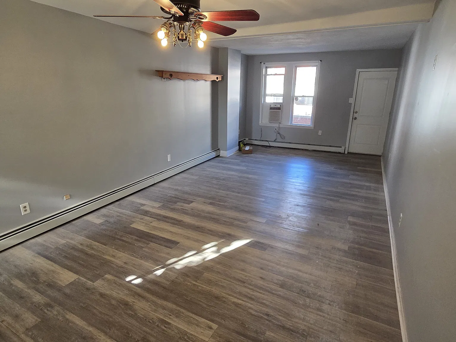 1824 W 7th St — Photo 2