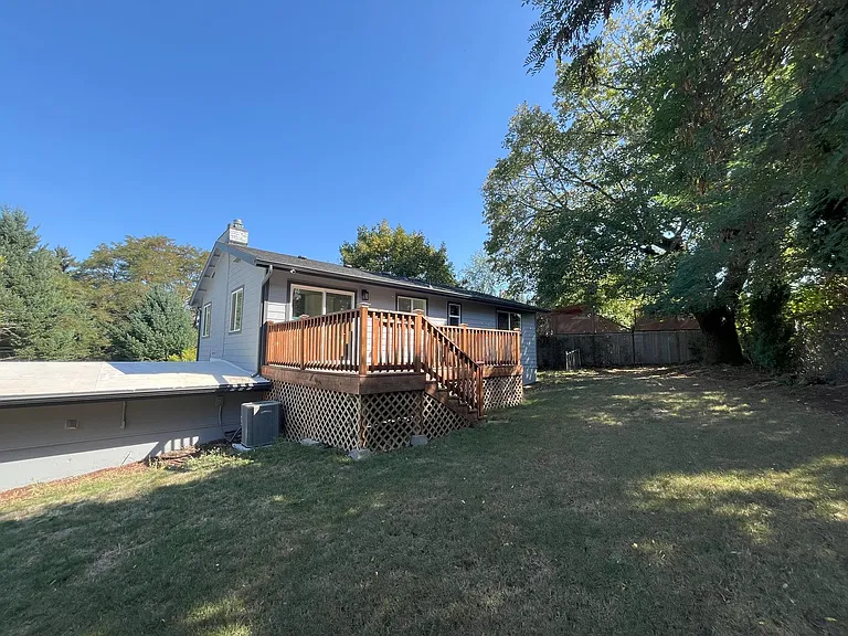 5121 SE 136th Ave — Photo 48