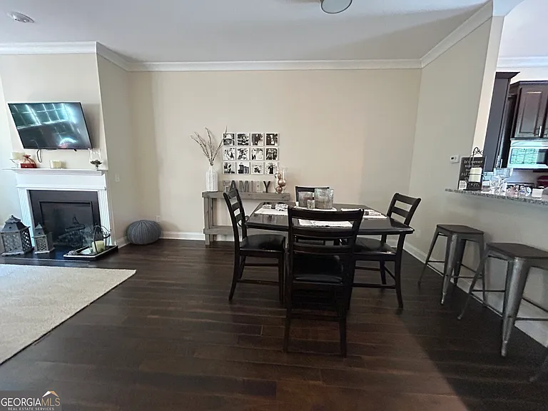 2413 Tenor Ln — Photo 4