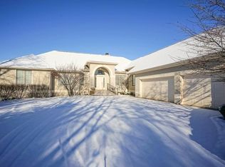 11210 Hawthorn Rdg, Fishers, IN 46037