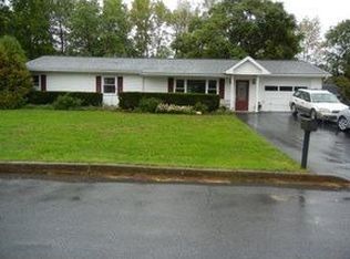 816 General Jones Dr, Tyrone, PA 16686