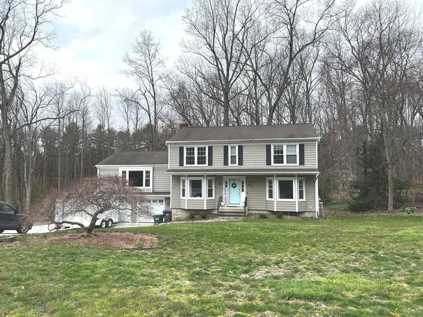 98 Old Hollow Road, Trumbull, CT 06611