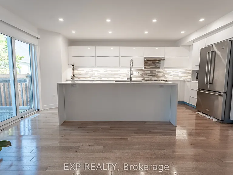 28 Chartwell Ave — Photo 16