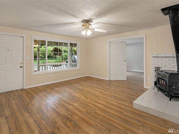 4th image of 43705 SE 149th St