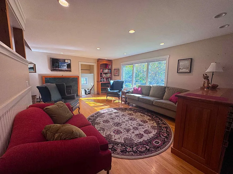 16 Richards Dr — Photo 13
