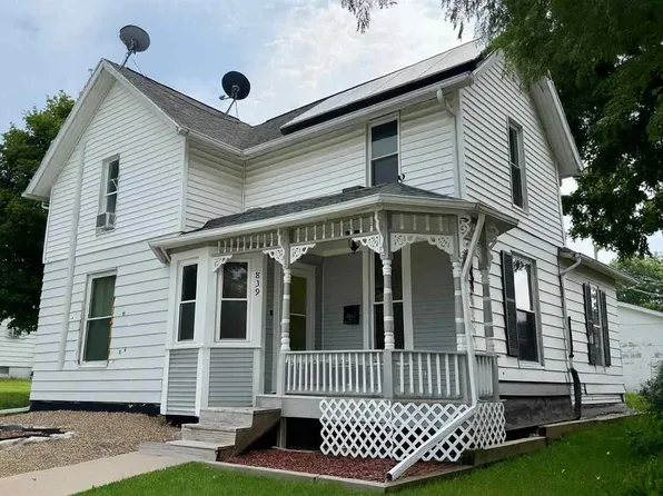 839 S Marion Ave, Washington, IA 52353