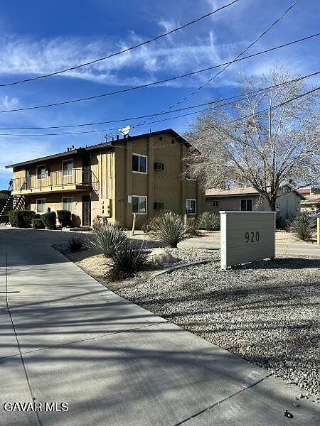 1st image of 920 E Avenue Q APT 8