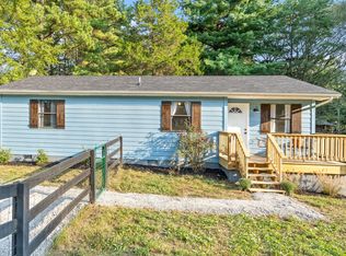 1348 Gip Manning Rd, Clarksville, TN 37042