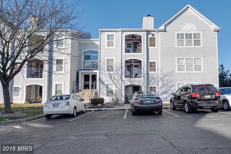 1st image of 30 Greystone Ct APT L