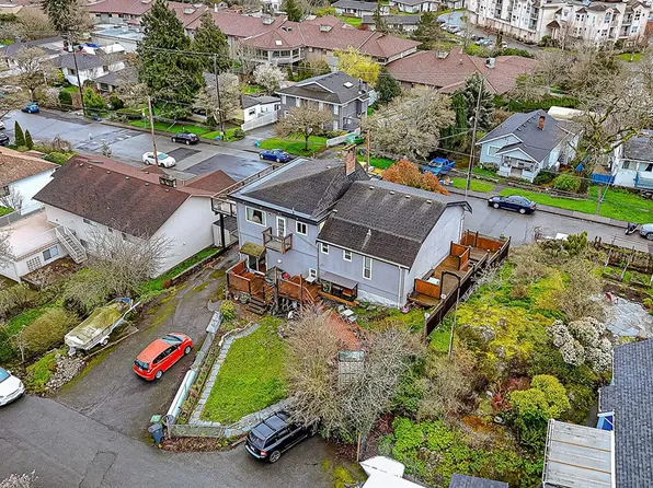 1424 Lang St, Victoria, BC V8T 2S7