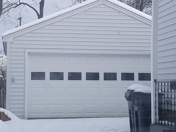 2nd image of 25 N Elmhurst Ave