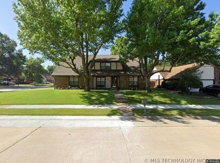 3301 W Pittsburg St, Broken Arrow, OK 74012