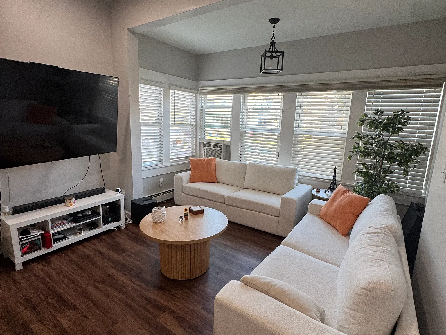69 Hadley Ave — Photo 2