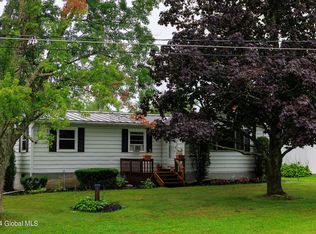 81 Middle Rd, Altamont, NY 12009