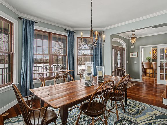 3rd image of 4517 Oak Hill Road