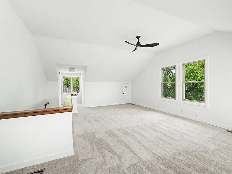 126 Forest Place Cir — Photo 45