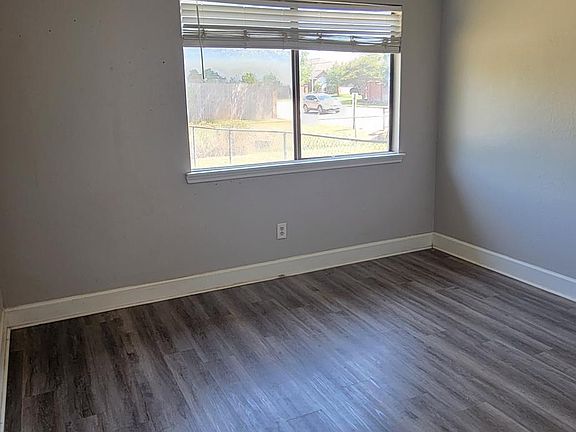 3rd image of 700 San Mario Ct #B