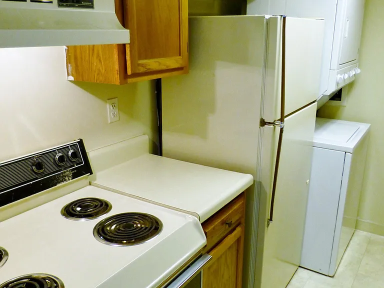 1516 Lancaster St #3C — Photo 7