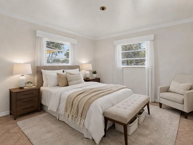 421 SW 2nd St — Photo 19