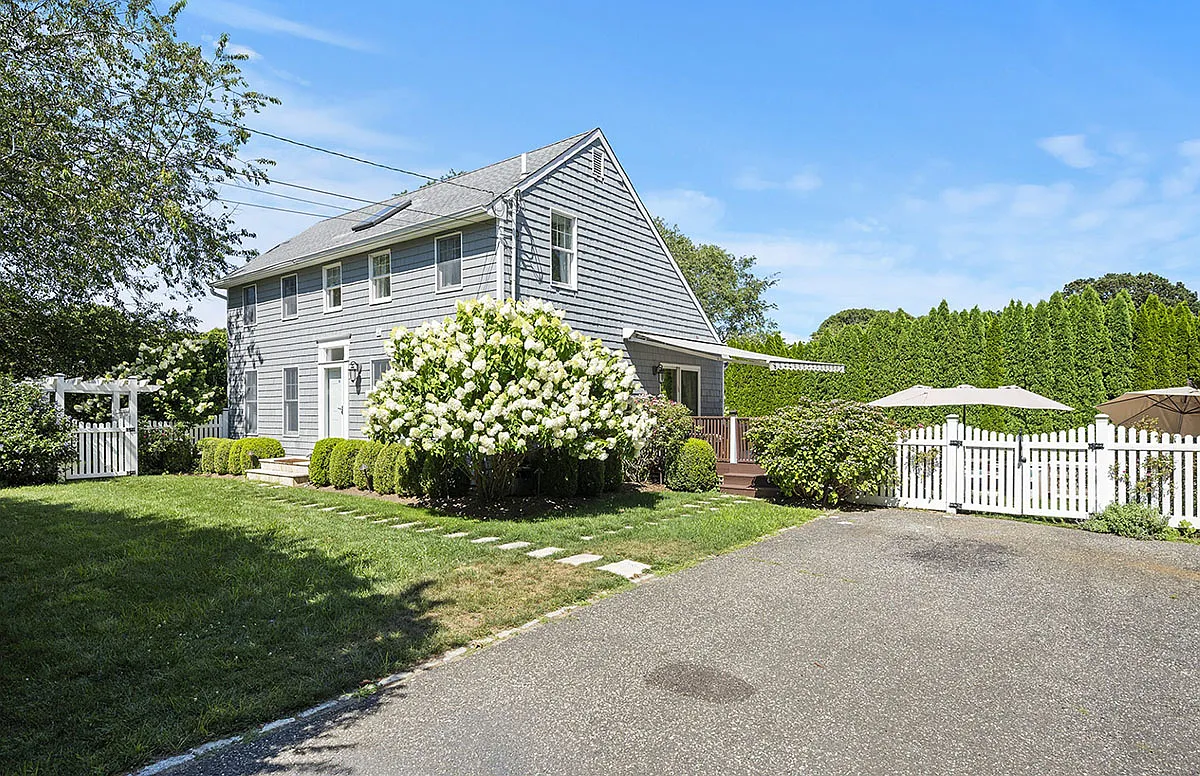Bay Point, Sag Harbor | Summer, Off-Season & Year-Round — Photo 1
