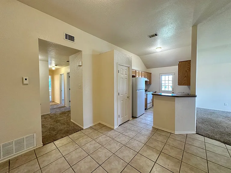 4201 Alleeta Dr — Photo 5