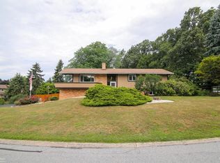 119-121 Windsor Rd, Alburtis, PA 18011