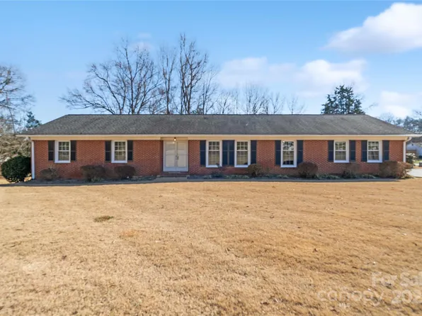 1504 Hallmark Dr, Rock Hill, SC 29730