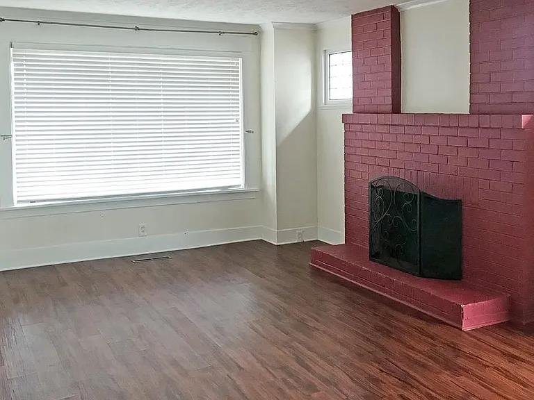 3824 S Park Ave — Photo 4