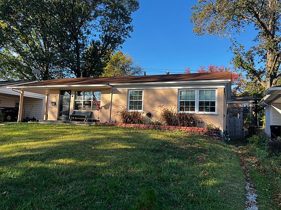 3rd image of 9445 Palomino Dr