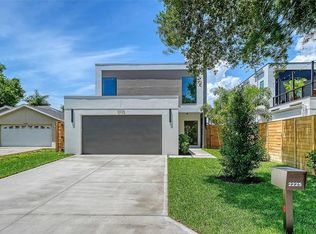 2225 Florinda St, Sarasota, FL 34231