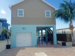 907 Tropical Ln, Key Largo, FL 33037