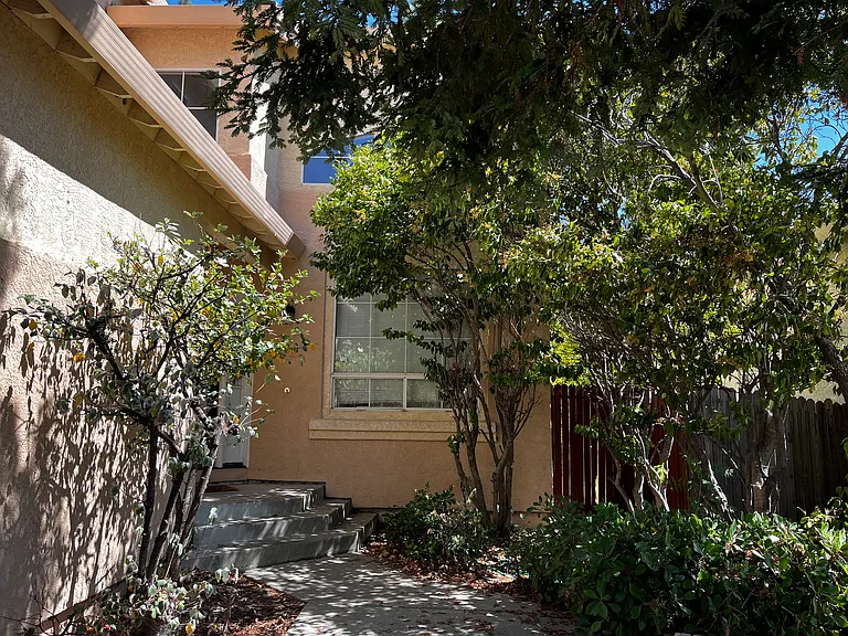 4813 Bridle Ct — Photo 40