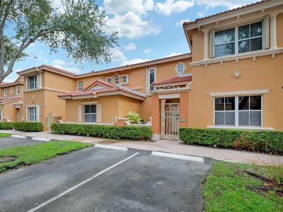 8511 NW 141st Ter APT 402, Miami Lakes, FL, 33016