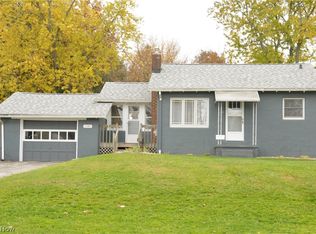 1292 Noble St, Barberton, OH 44203