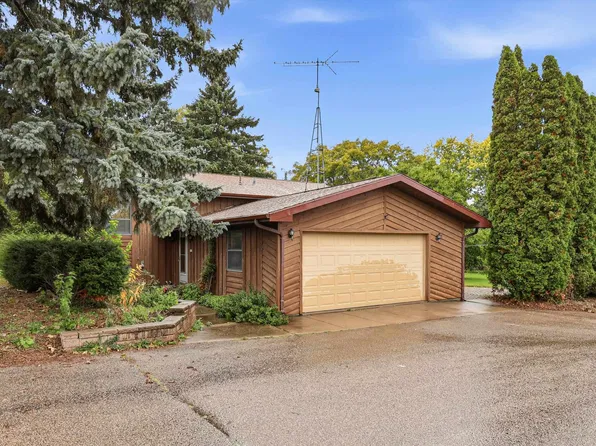 2650 W 20th Ave, Oshkosh, WI 54904