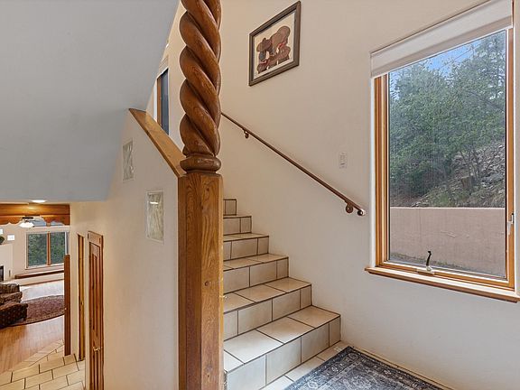4th image of 2 Sugar Bear Ln