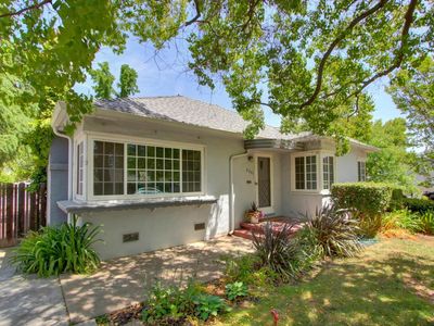 2241 10th Ave, Sacramento, CA, 95818