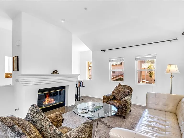 4 Veroli Ct — Photo 4
