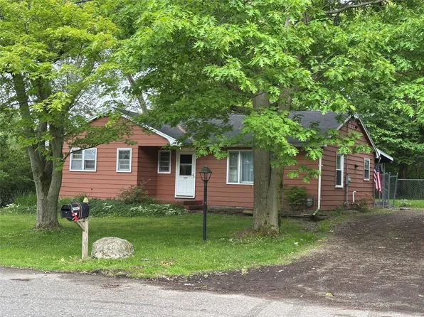 2741 E 29th St, Erie, PA 16510