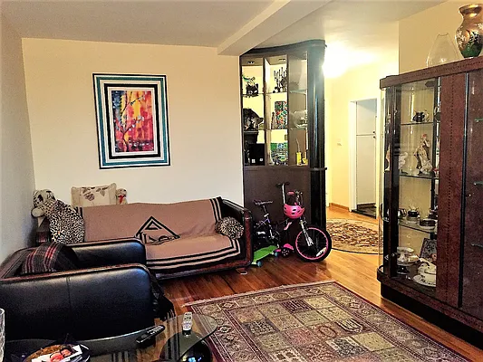 Sold by Dom Realty | media 15