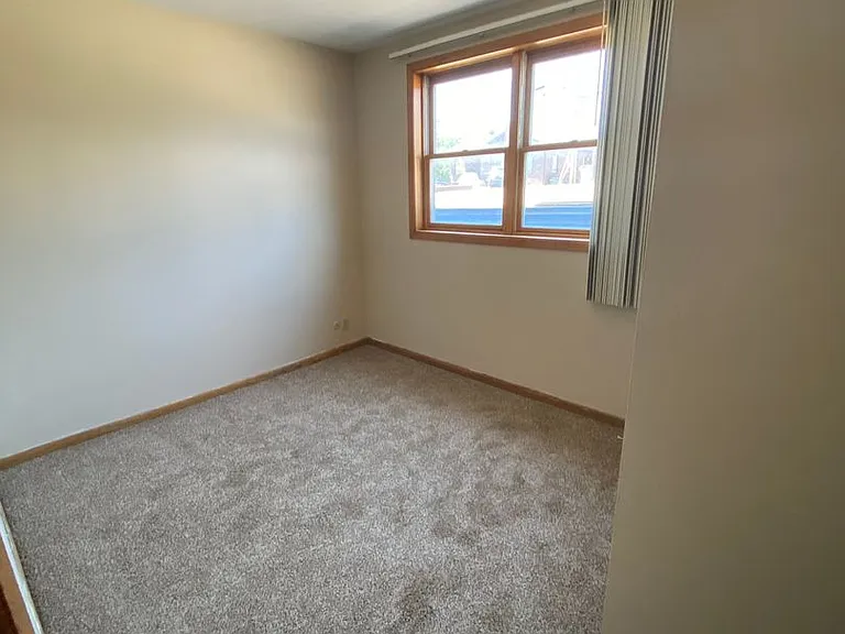 4320 South 48th Street — Photo 4