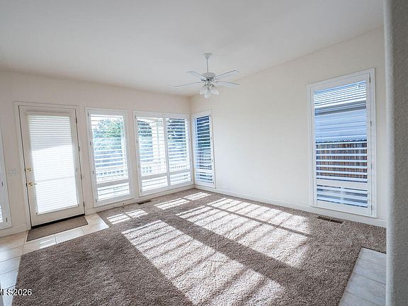 5th image of 581 Derby Ct