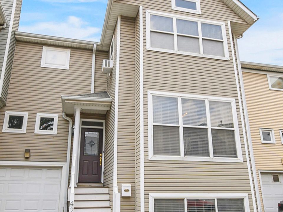 1st image of 4234 N Kolmar Ave