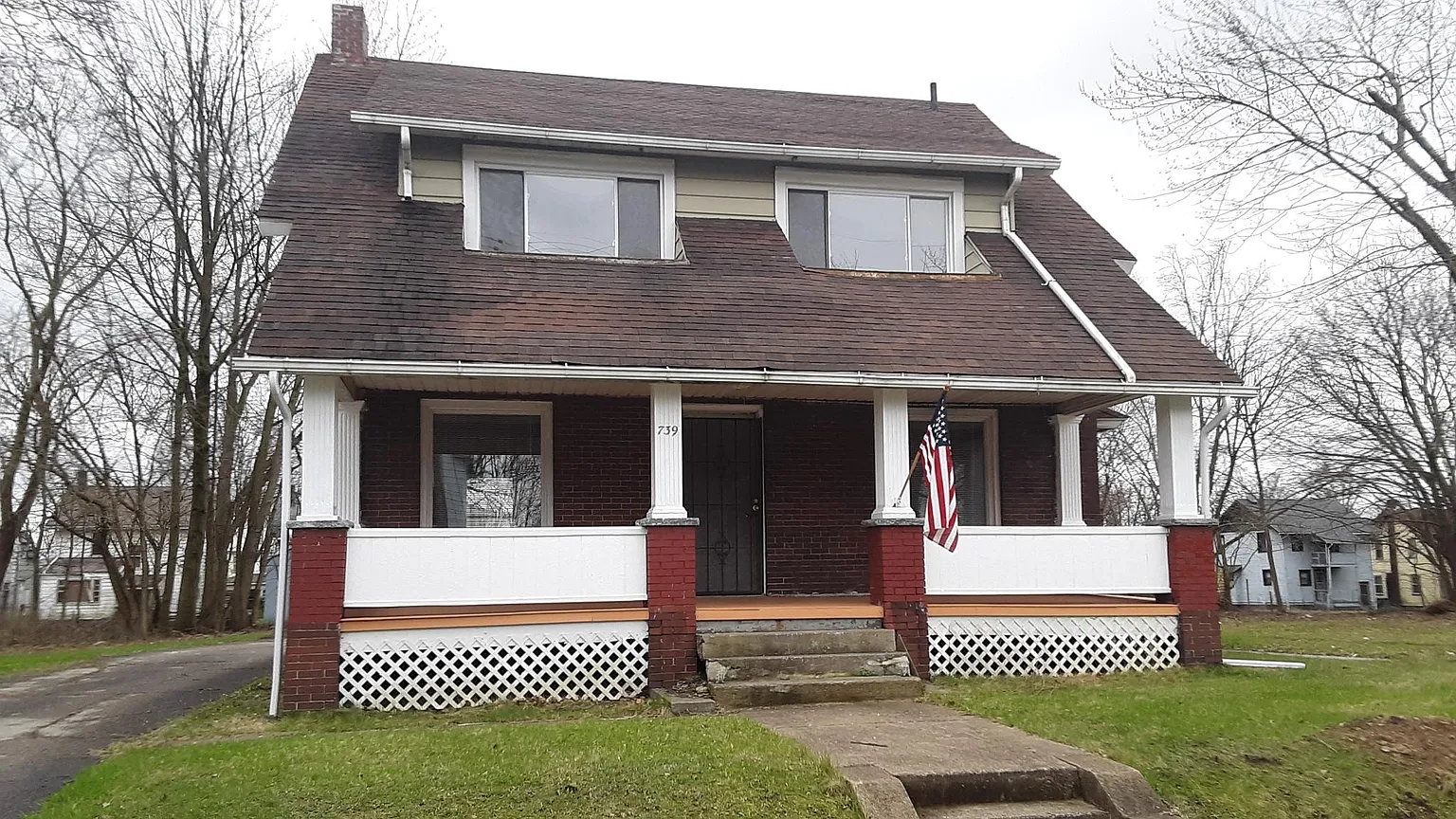 739 Delaware Ave photo 1
