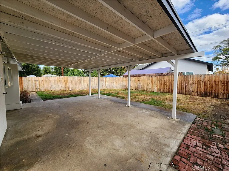 3975 Eileen St — Photo 19