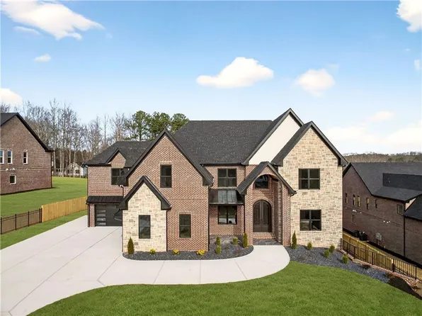 405 Thunder Rd, Buford, GA 30518