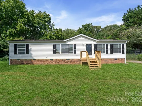 5810 State Highway 66 Hwy S, King, NC 27021