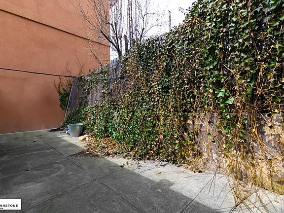 2nd image of 606 Henry St #1