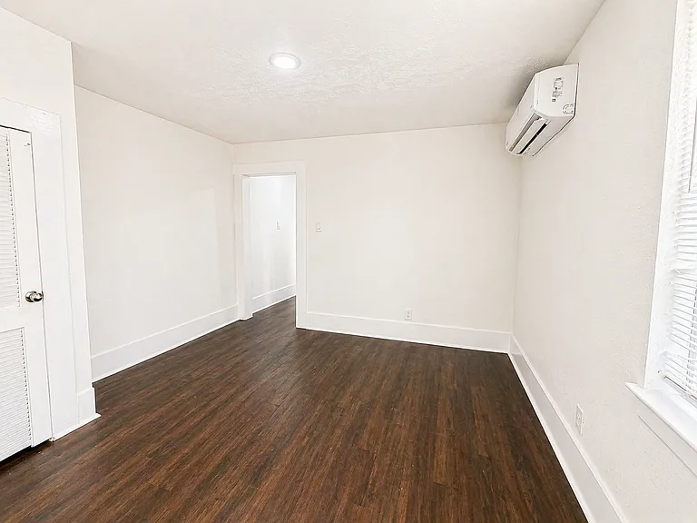 6833 Avenue C #3 — Photo 5